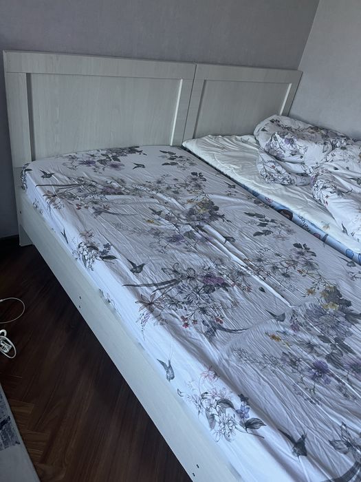 Продам кровати с матрасами