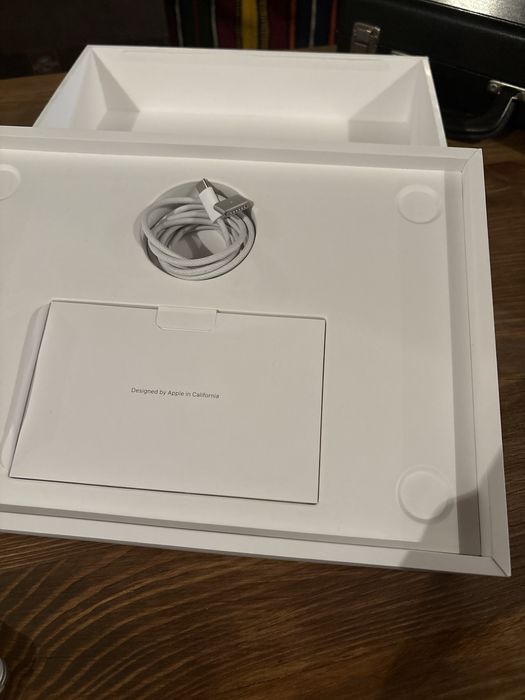 Гаранционен! 100% Батерия!Macbook air m3 16 GB/256ssd