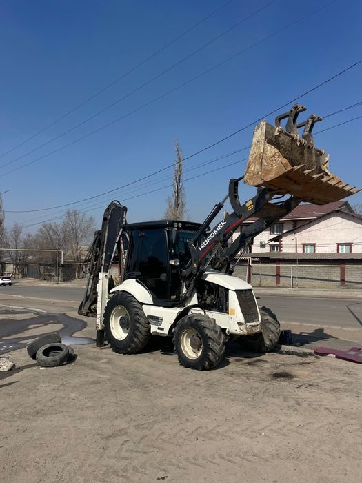 Услуги экскаватор погрузчик 3в1 Трактор