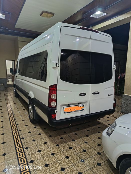 Jac mikroavtobus