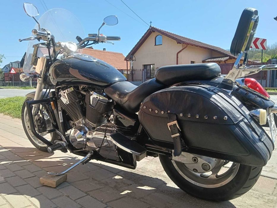 Honda VTX 1800 C – cruiser puternic, întreținut impecabil