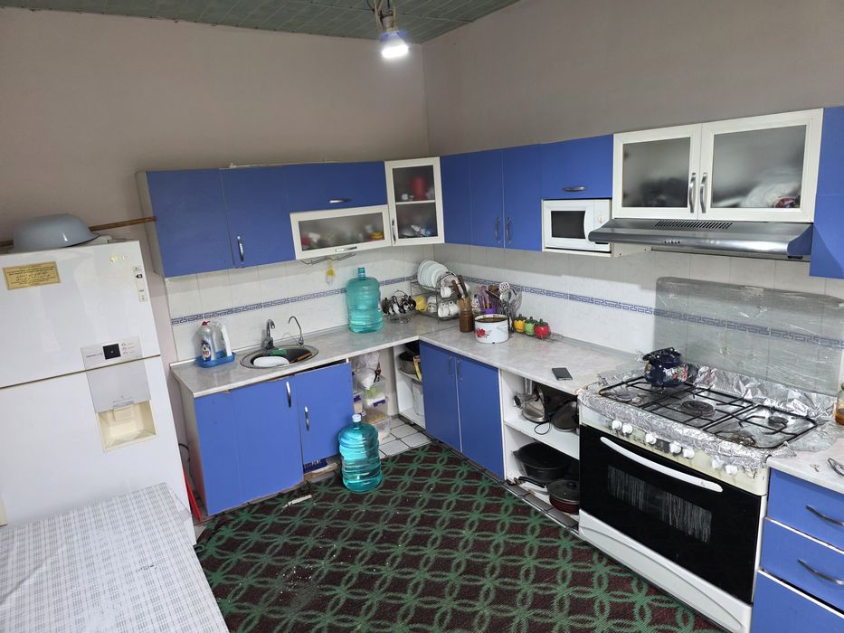 Дурмон  махалласида 5 хона  7 сотихли уй сотилади.