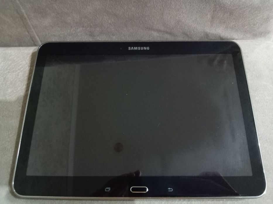 Продаю планшет samsung galaxy Tab 4 
( 2014 edition ), модель 
SM- T53