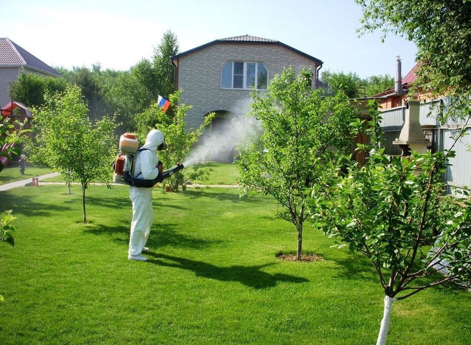 Богбон, Садовник, обрезка деревьев, уборка сада уборка территорий.
