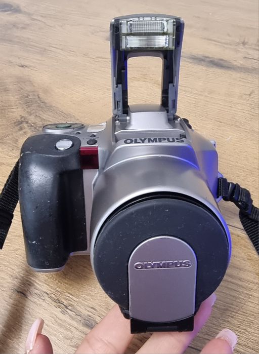 Фотоапарат Olimpus IS 200