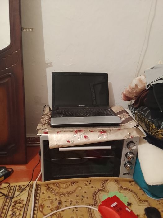 Ноутбук новый ага