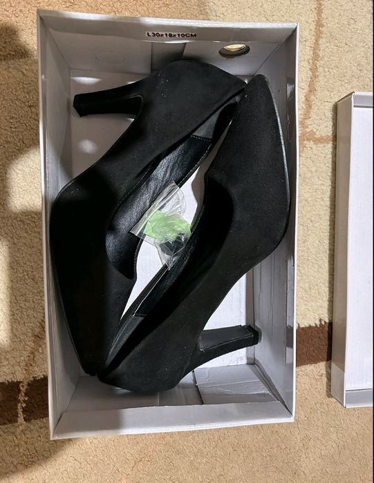 Дамски официални обувки на ток