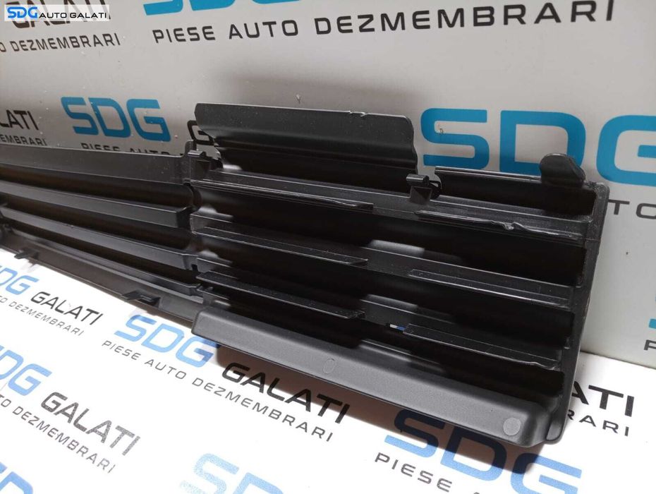 Grila Centrala Inferioara Ornament Spoiler Bara Fata Nou Opel Crossland X 2017 - 2020 Cod Y00085880 P1UO-51765 [M3992]