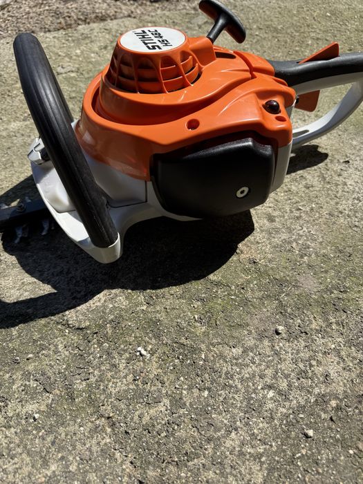 Храсторез/моторна ножица за жив плет STIHL  HS46C