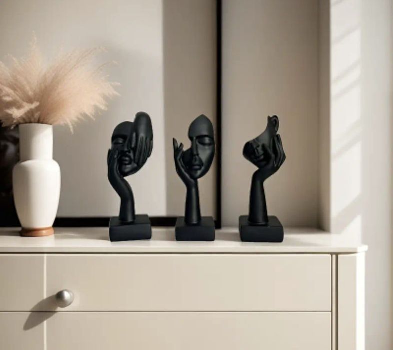 Набор из 3 абстрактных масок