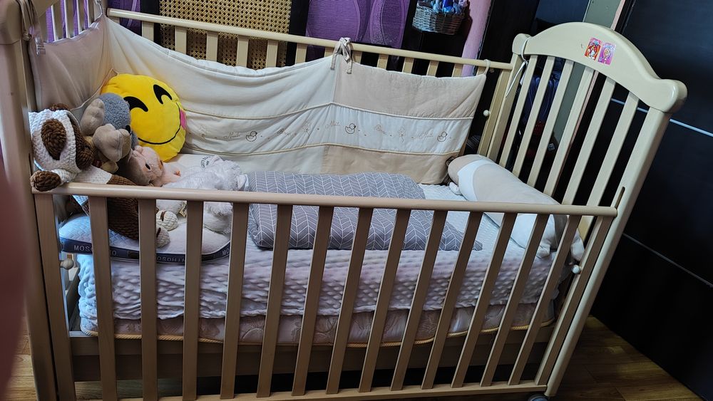 Продам манеж в хорошем состоянии