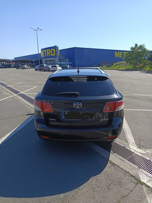 Toyota Avensis 2009  177 cp
