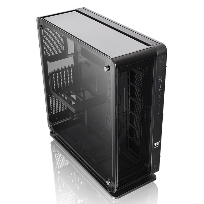 Кутия Thermaltake Core P8