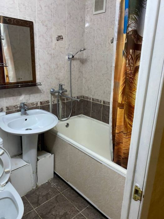 Сдается 2 - комнатная квартира помесячно