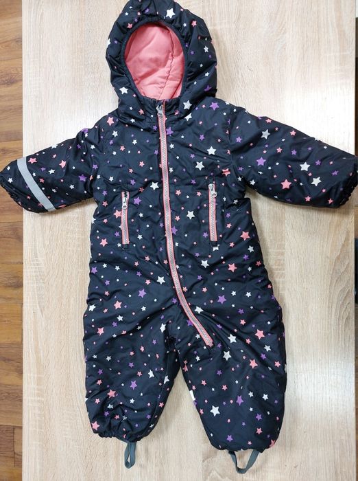 Продам комбинезон для девочки