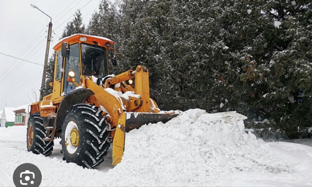 Вывоз снега, уборка территории, снег.