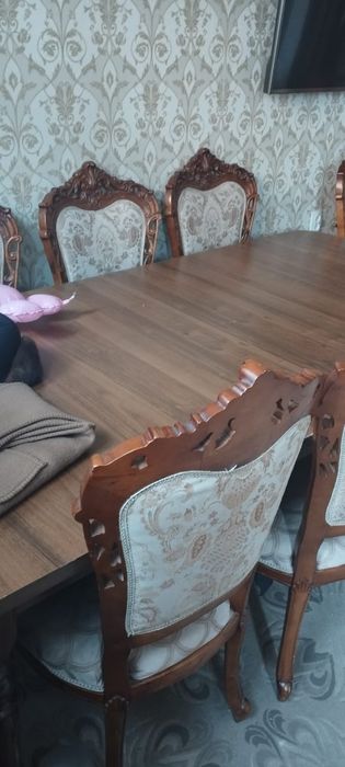 Стол с стульями хороший