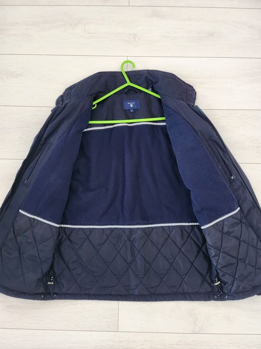 Haina Gant purtata în bune condiții