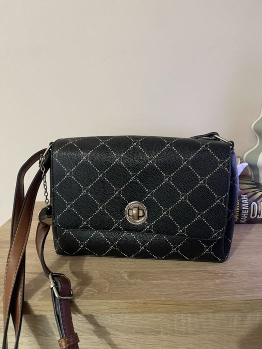 Чанта Tamaris с дълга дръжка