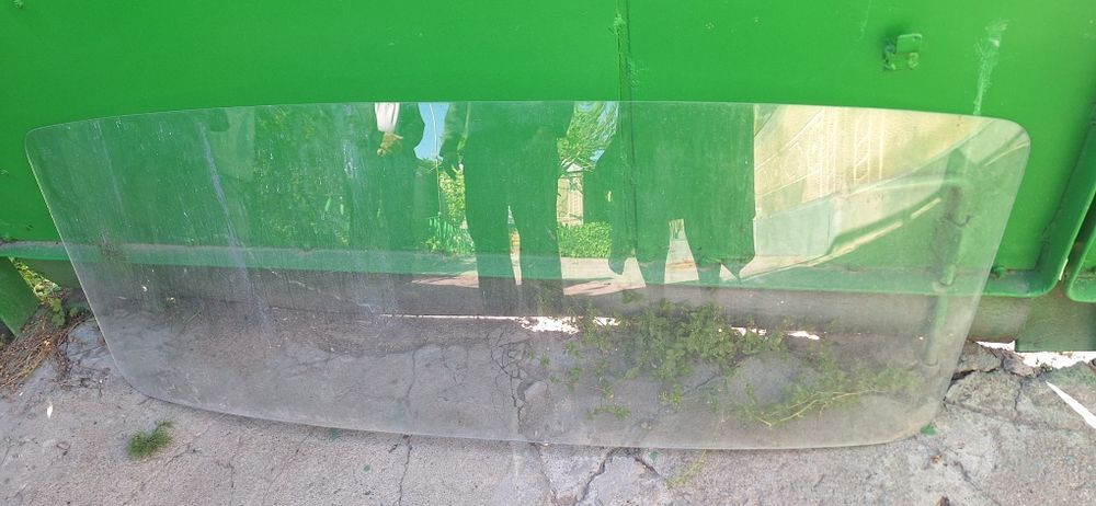 Заднее стекло на ГАЗ 24