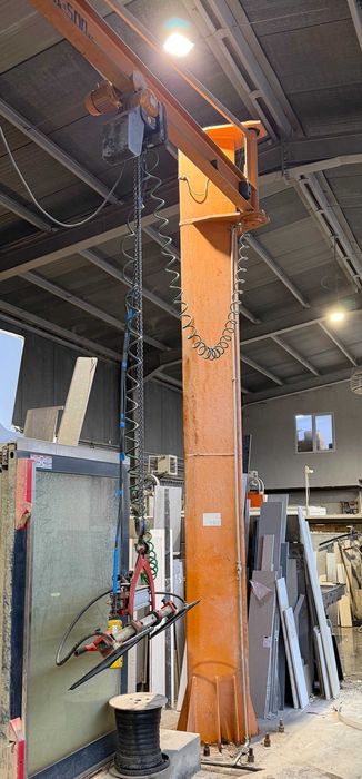 Конзолен колонен кран до 500кг.