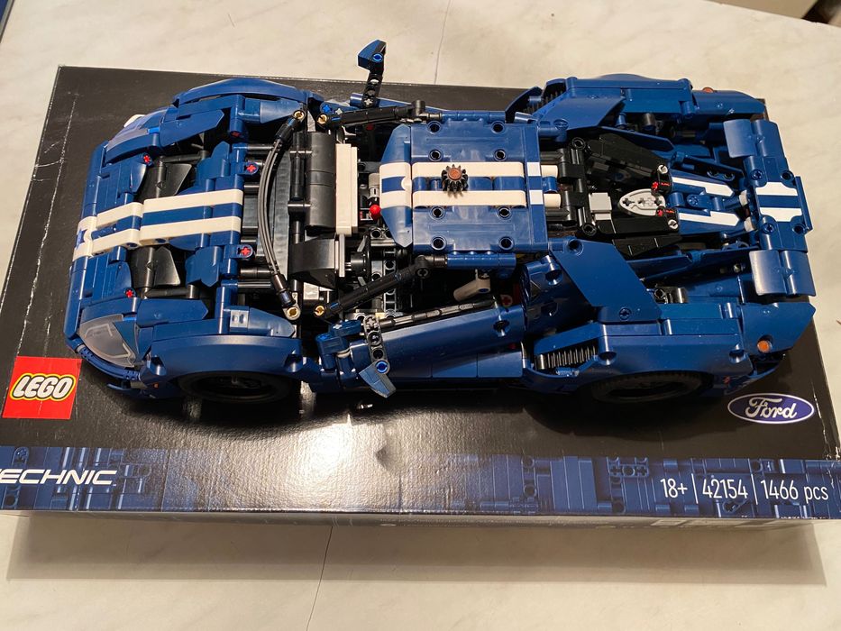 Новый конструктор LEGO Technic: Ford GT 42154