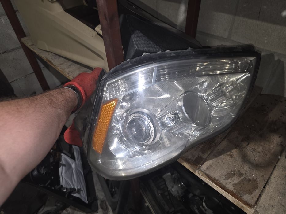 Фарове за Mercedes GL 2008 година ксенон