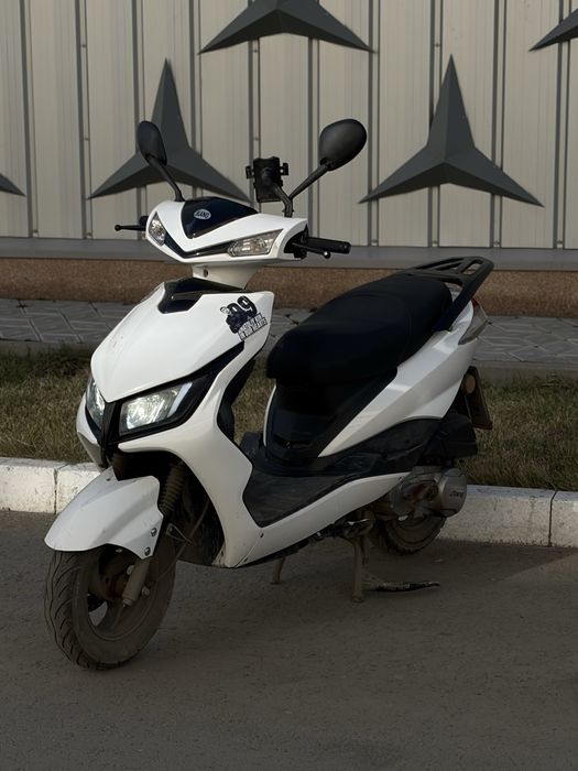 Продам скутер м8 в идеале