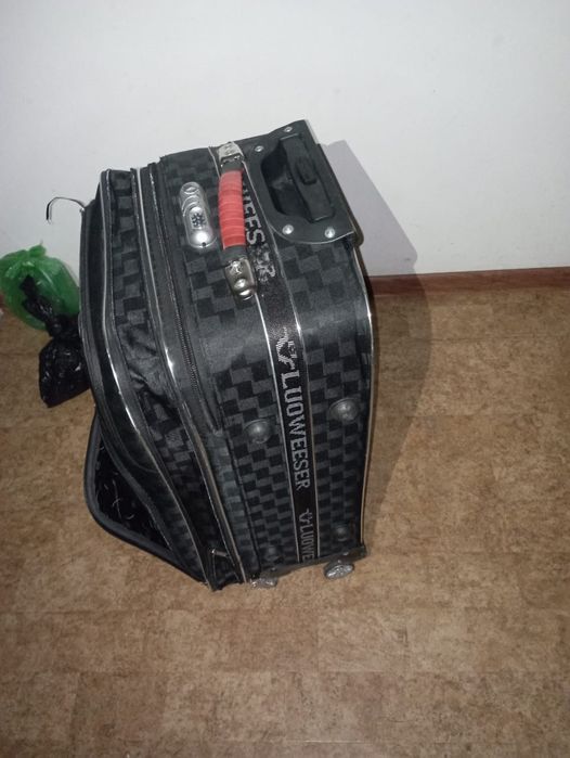 Чемодан 60×40×35