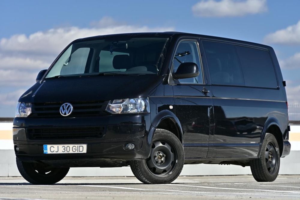 Volkswagen Transporter-T5-2010-5 locuri-180 cp-DSG