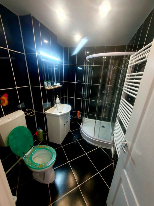 Inchiriez apartament 2 camere linga liceul silvic