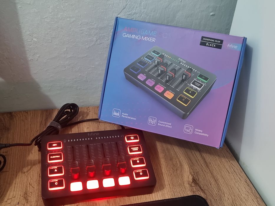 Микшер, FIFINE SC3