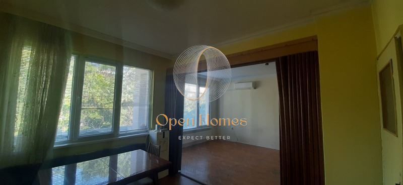 Продава се Тристаен апартамент в Пловдив, Каменица 1 - 112 кв.м за 1536 €/кв.м - Снимка #11