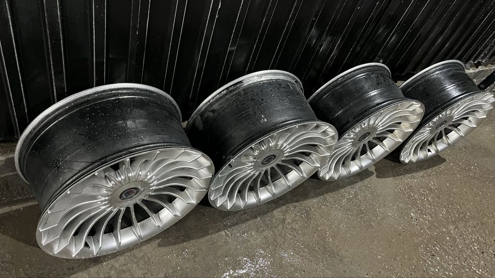 Диски BMW R20 разноразмерный