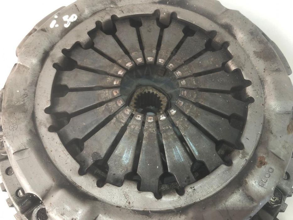 Kit ambreiaj Hyundai i30 41300-26ae0 1.4 mpi