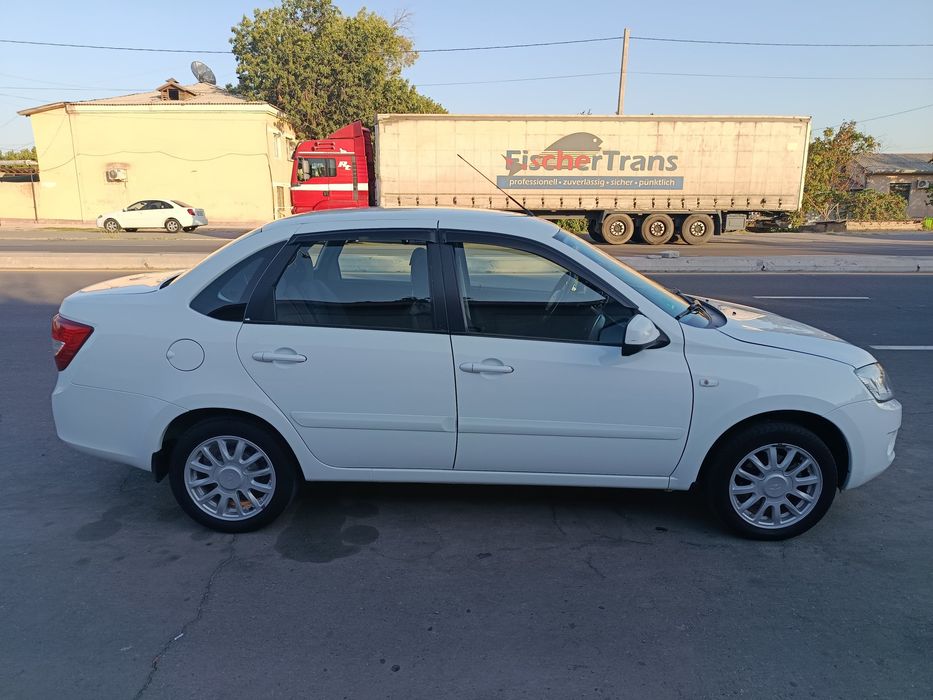 Lada Granta 1.6 2013г