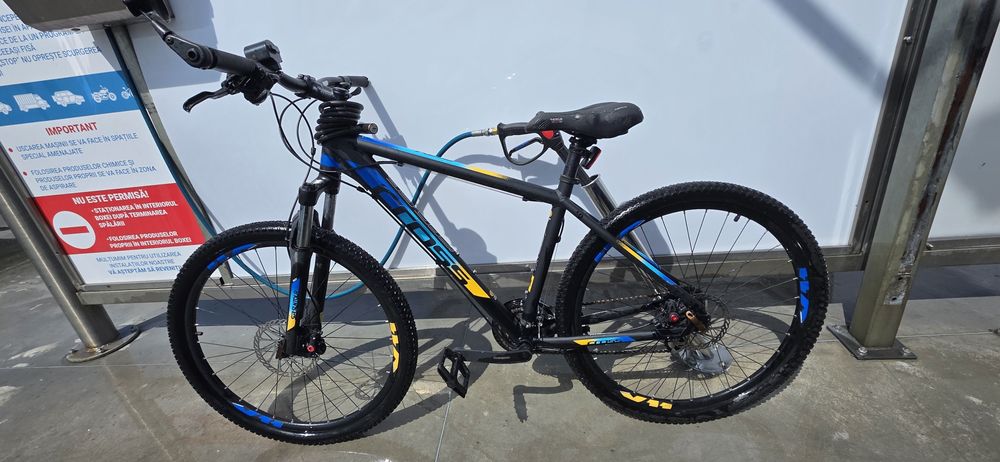 Bicicletă MTB Cross GRX 9 HDB, roți 27.5", frâne hidraulice pe disc — stare foarte bună