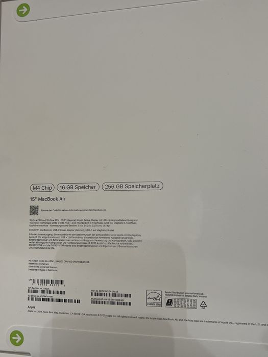 Macbook Air M4 , NOU / Sigilat 15" cu 16 Ram si 256 Gb Memorie