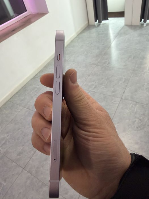 Продам айфон 14 .