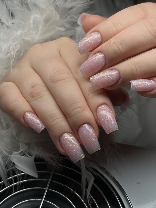 Маникюр наращивание ногтей