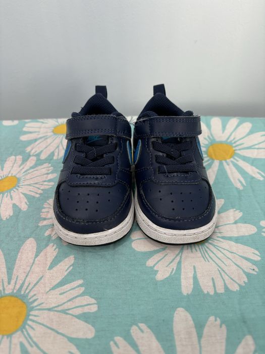 Маратонки  за момче Nike номер 19