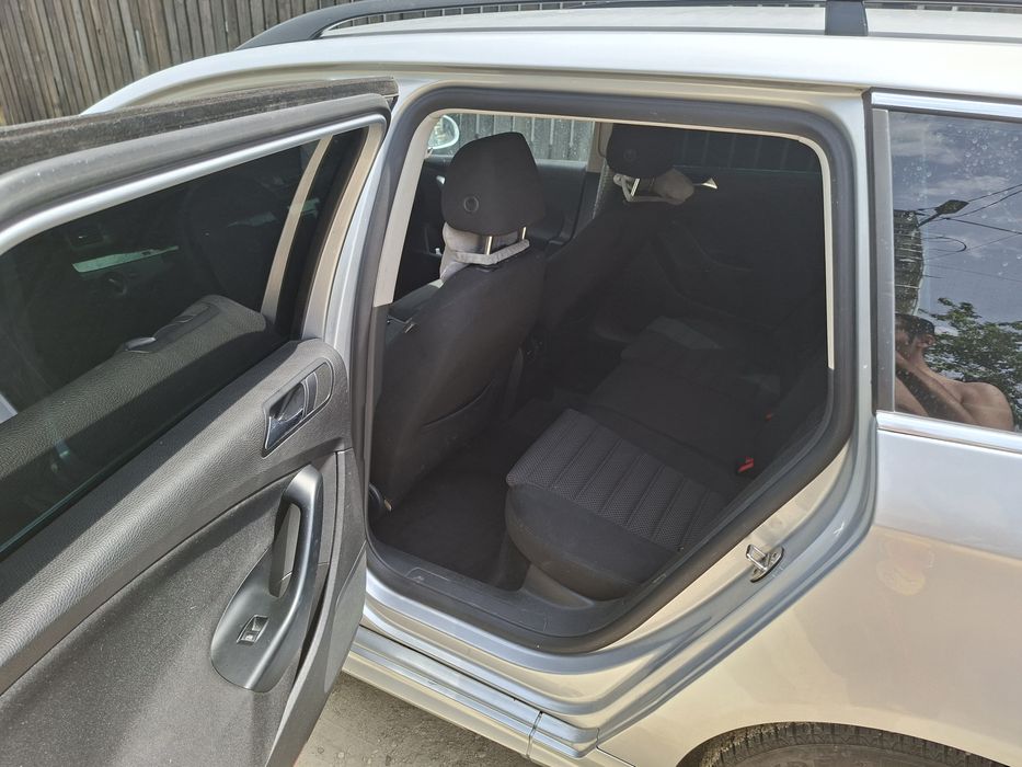 Vând volskvagen passat b6