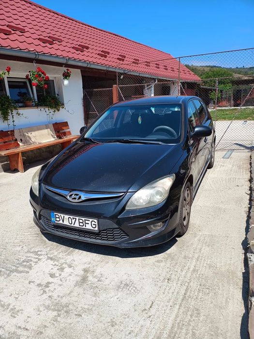 HYUNDAI i30 2011 — imagine 2
