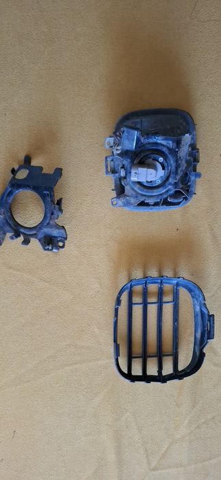 Фар халоген субару форестър десен