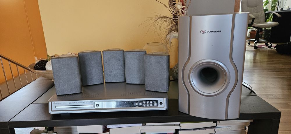 System 5.1 cu DVD player Schneider