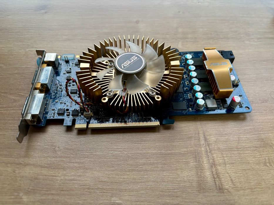 Placă video ASUS GeForce 9800 GT 1GB GDDR3