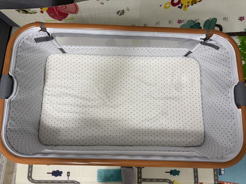 Продам кроватку качалку