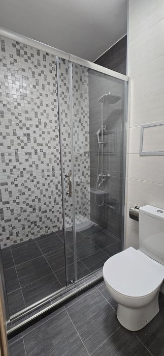 Дава се под наем Тристаен апартамент в София, Център - 95 кв.м за 797.64 € - Снимка #11