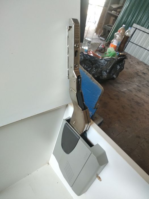 Механизм для шкафа