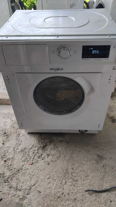 Пералня със сушилня за вграждане Whirlpool